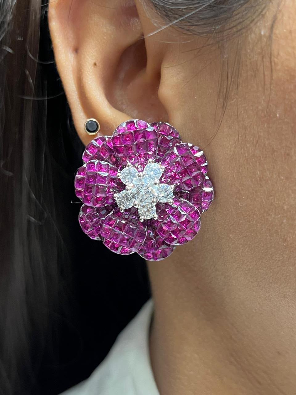 Premium Studs in invisible settings of American Diamonds AJ54