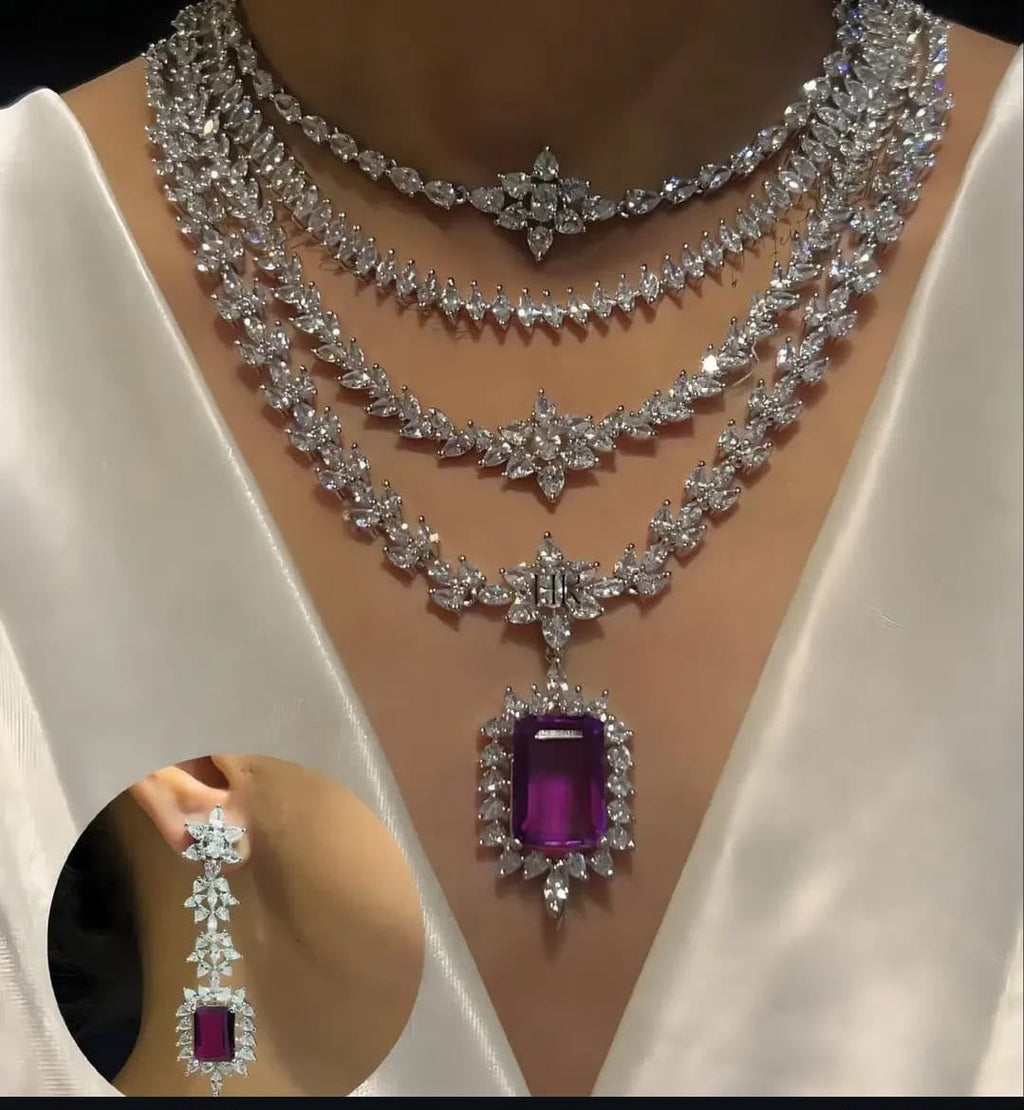 Beautiful Multilayered Necklace in Silver Plating AJ12