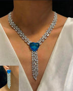 Elegant Seeetheart Necklace in American Diamonds AJ08