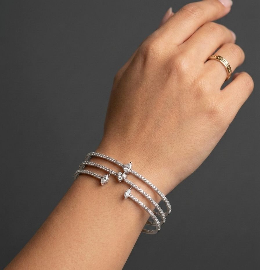 Beautiful Radhika Slim Bracelets Openable bracelets  AJ18