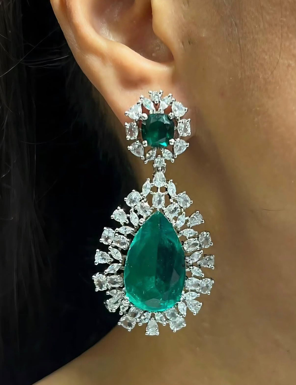 Yana Double layered sets in Cubic zirconia AJ79