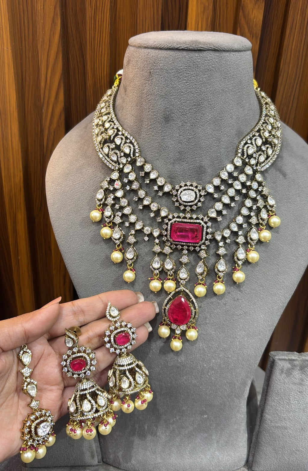 Minakshi layered sets in gold plating Kundan Moissanite sets in doublets AJ71