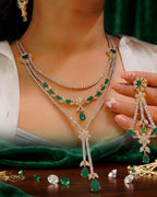 Multilayered Emerald Necklace in gold plating AJ38
